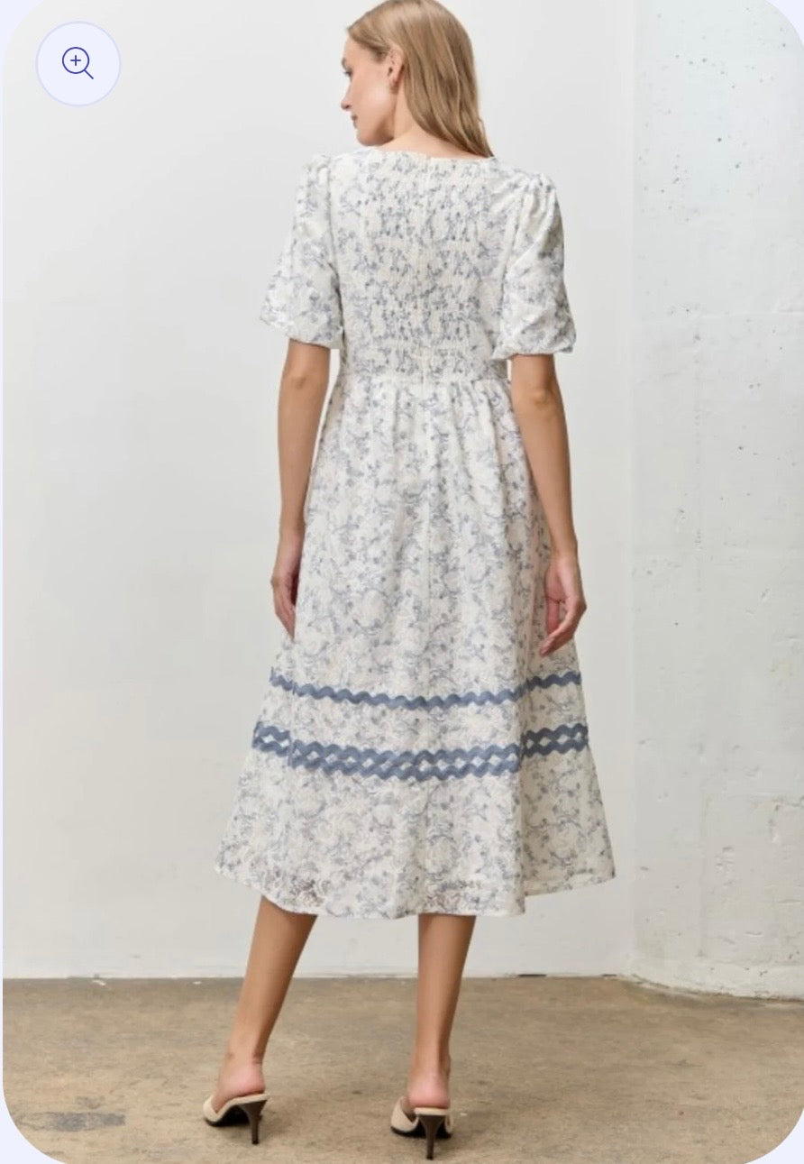 Daphne Lace Dress